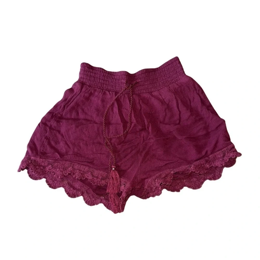 Mudd Juniors Burgundy Boho Style Rayon Shorts - Size Small